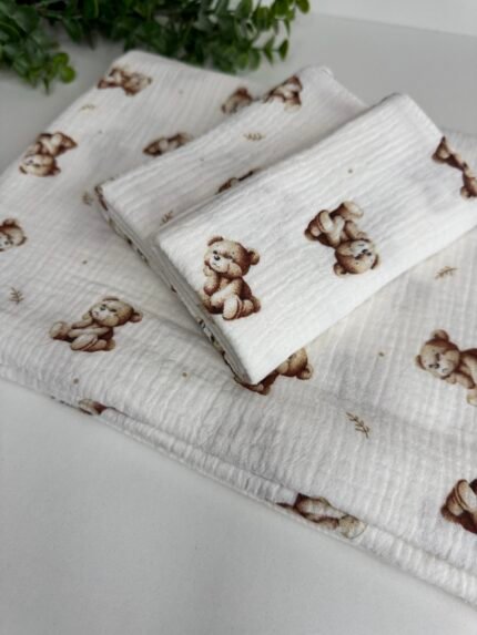 Muslino rinkinys Meškučiai, pledukas ir du tokio pačio rašto merliukai