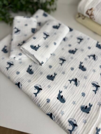 muslino rinkinys Banginiai, pledukas ir du tokio pačio rašto merliukai