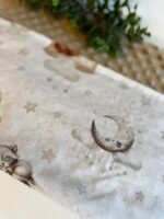 Minky pledukas su miegančiais gyvunėliais, rusvų atspalvių