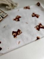 flanelės vystyklas su rusvais meškučiais
